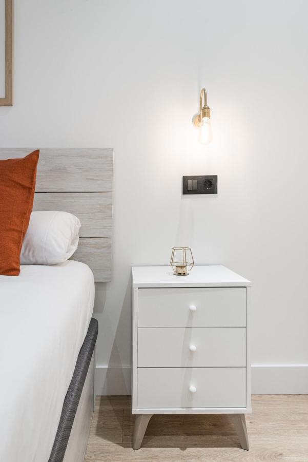 Apartament Jes B Close To Bernabeu Stadium Мадрид Екстериор снимка