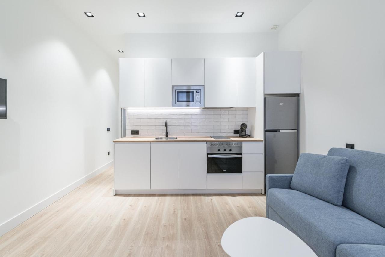 Apartament Jes B Close To Bernabeu Stadium Мадрид Екстериор снимка